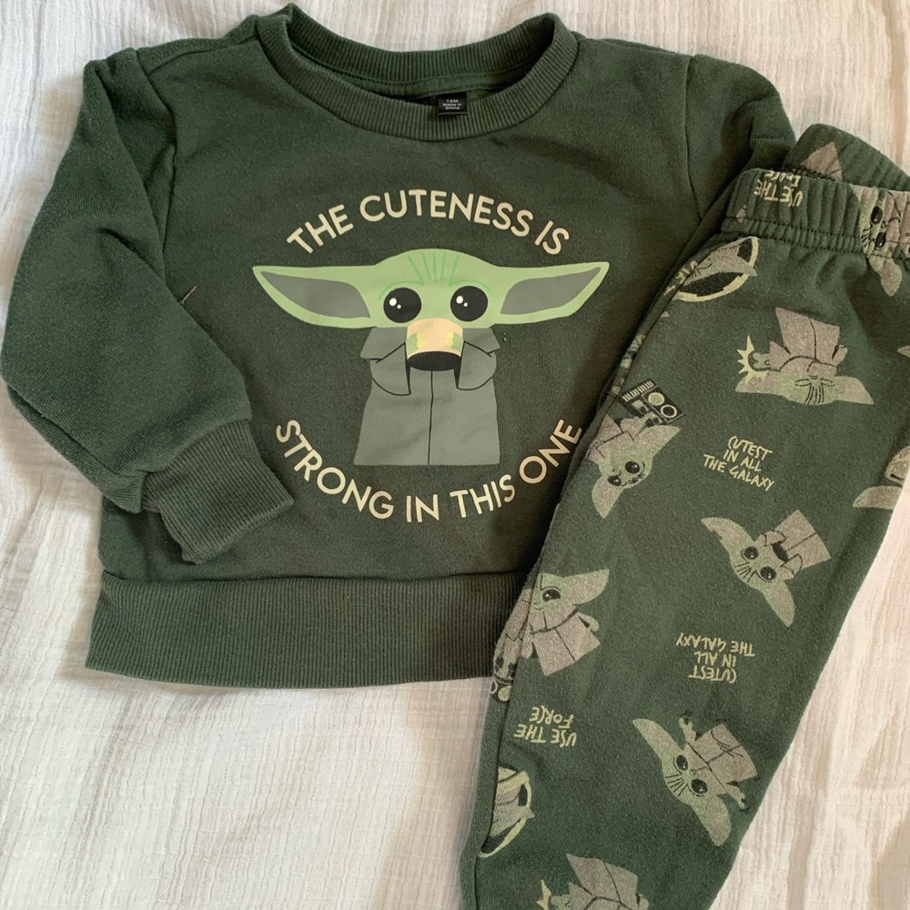 Green Baby Yoda Sweatshirt and Pants Set